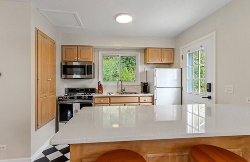 Lauderdale Lakes House | Lauderdale Lakefront Oasis |Views Throughout |Huge Lakefront Deck |Splash Pad & Paddle Boards |Dock