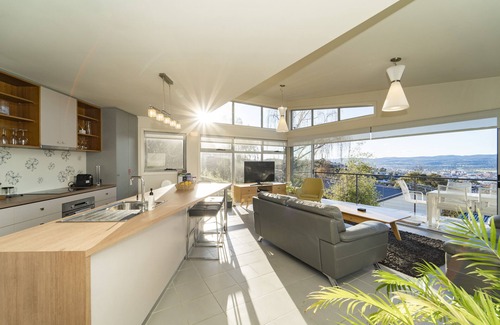 West Launceston House | Launceston Views Townhouse #2
