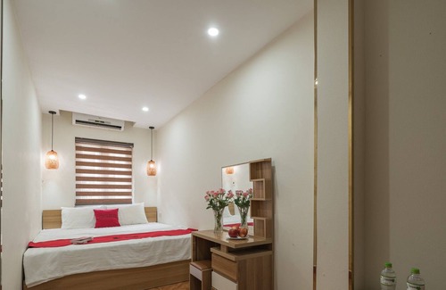 Hang Trong Hostel | Laura house