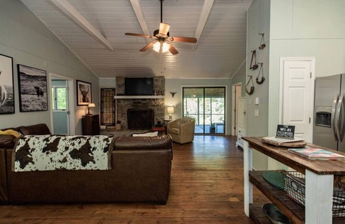 Deep Gap Cabin | Laurel Creek Cottage - Powder Horn Mountain,VIEW a