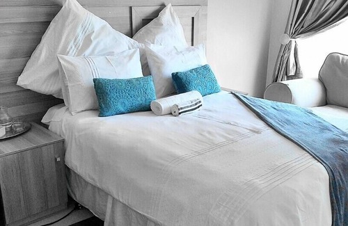 Emfuleni House | Lauren Palace Guest House