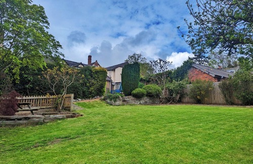 Bishops Castle Cottage | Laurgeths House
