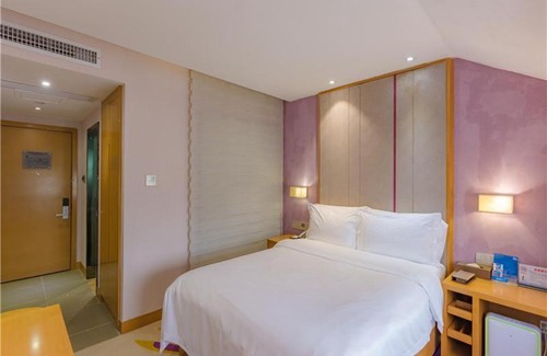 Zhuhai Gongbei Hotel | Lavande Hotel Zhuhai Gongbei Port Square