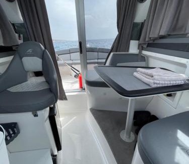 Limassol Boat Rental | LAVELIA Boat