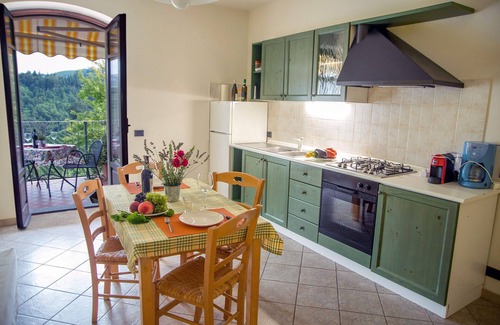 Diano d'Alba Apartment | LAVENDER apartment, in the sun in the green hills