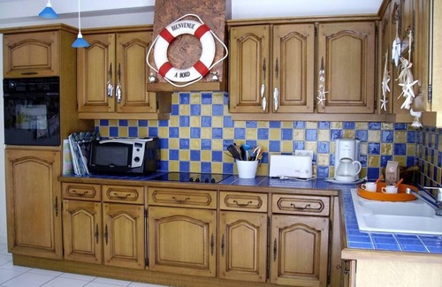 Dinard House | LAVENDER Cottage in DINARD facing St-MALO, scented GARDEN, 2 steps BEACH, shops