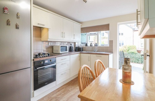 Ilkeston Cottage | LAVENDER COTTAGE, with a garden in Stanton By Dale, Derbyshire