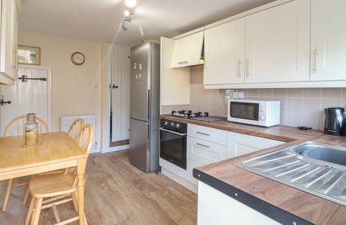 Ilkeston Cottage | LAVENDER COTTAGE, with a garden in Stanton By Dale, Derbyshire
