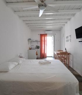 Katapola Apartment | Lavender studio