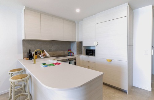 Batemans Bay Apartment | Lavish Coastal 2-Bed with Stunning Ocean Views