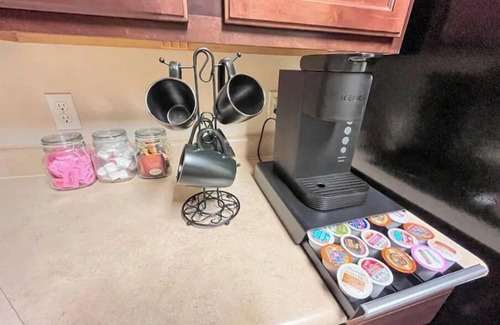 Shreveport House | Lavish Executive APT w WiFi, & Washer/Dryer