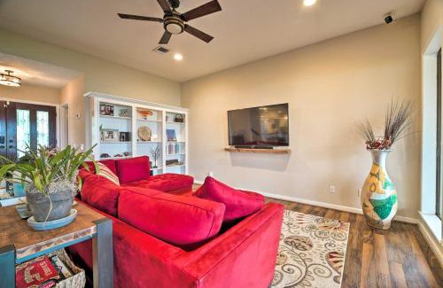 Walden on Lake Conroe House | Lavish Lakefront House with Pool Table and Patio!
