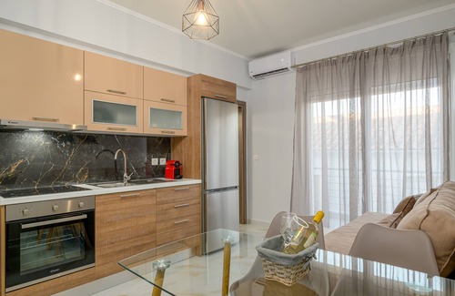Ammoudia Apartment | Lavish two bedrooms family apartment with kitchen and balcony