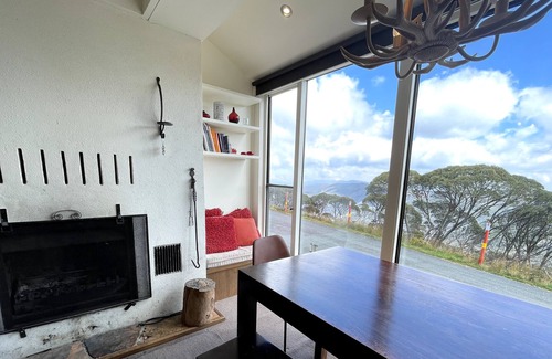 Hotham Heights House | Lawlers 6