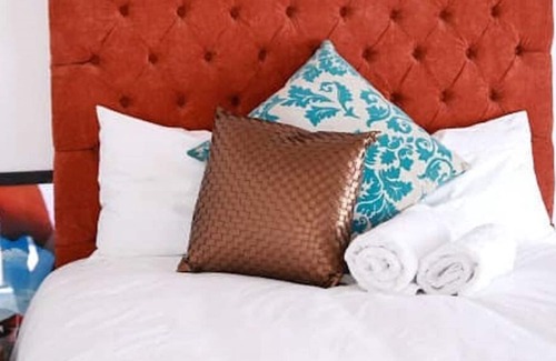 Ngwenya House | Lawu Le Ngwenya Guest House
