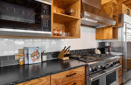 Llano House | Lazo House - A Riverfront Retreat