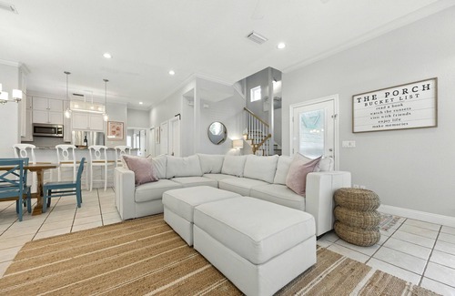 Crystal Shores House | Lazy Magnolia | by Salt Water Vacations