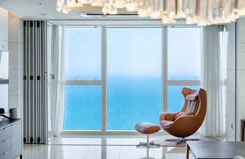 Haeundae House | LCT Residence Y Collection