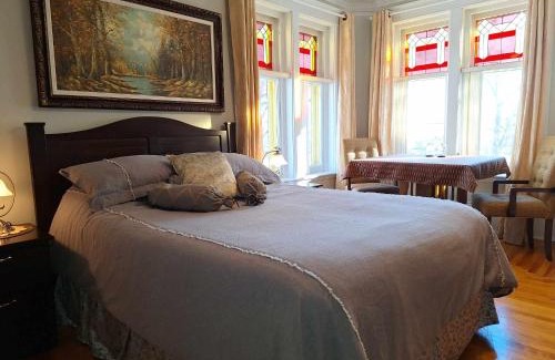Mauricie Bed & Breakfast | Le 100 St-Laurent