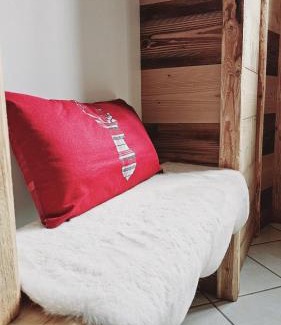 Bonvillard House | Le Banc Des Seilles