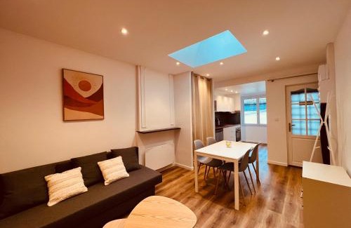 Saint-Florent-sur-Cher Apartment | Le Bivouac en Orient - Home Homy