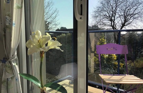 Baden Apartment | Le BLEU DES ILES* Air-conditioned on the Gulf of Morbihan, quiet charm comfort garden