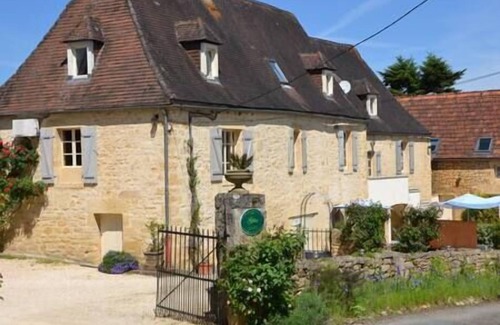 Sainte-Mondane House | Le Bonheur dans notre Pré, 4 gites with 11 rooms 25P