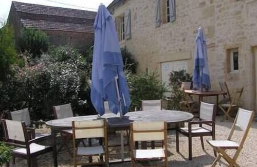 Sainte-Mondane House | Le Bonheur dans notre Pré, 4 gites with 11 rooms 25P