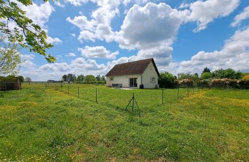 Saint-Romain-sur-Cher House | Le Bonheur est dans le Pré.