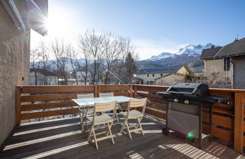 Barcelonnette House | Le Brec - Terrasse Vue Montagne