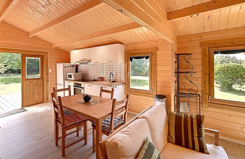 Chenac-Saint-Seurin-d'Uzet House | Le Chalet des Vignes - chalet 5p avec piscine