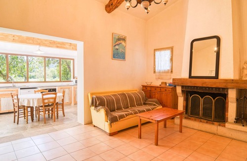 Besse-sur-Issole House | Le Cabanon by Interhome