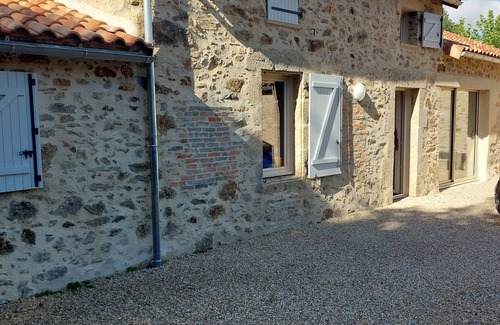 Combrand House | Le Chézeau