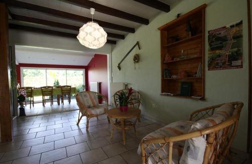 Chamblanc Bed & Breakfast | Le champ Vert
