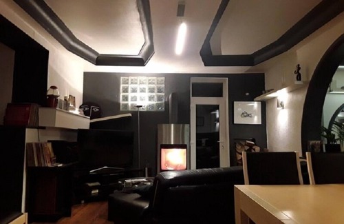Lustin House | Le Chanteraine