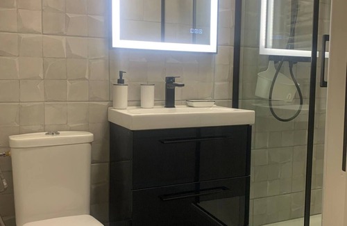 Saint-Florent Apartment | Le Chic-Joli T2 city center -2mn station and hyper center (ideal for couples, students, business)
