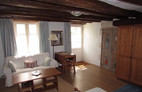 Chaumussay Apartment | LE CIEL BLEU STUDIO HOLIDAY RENTAL IN LE GRAND PRESSIGNY INDRE-ET-LOIRE, FRANCE
