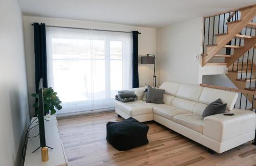 Ste. Foy Villa | Le Citadin - Maison neuve moderne & ensoleillée