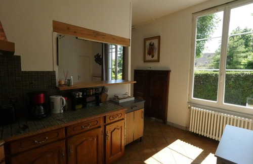 Herblay House | Le Clos Mongis, Paris 25'. Calm. Garden. Parking. Close to all amenities.