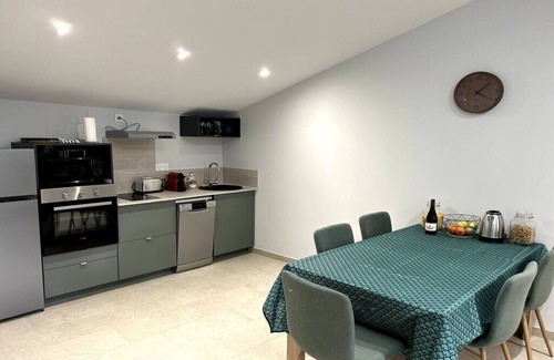 Cessenon-sur-Orb Apartment | Le Cosy de Pauline et Flo