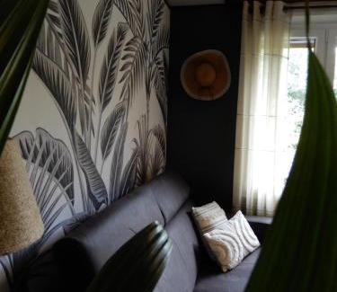 Saint-Christophe-sur-Conde House | Le Cottage Exotique du Lutin Many & son bain nordique