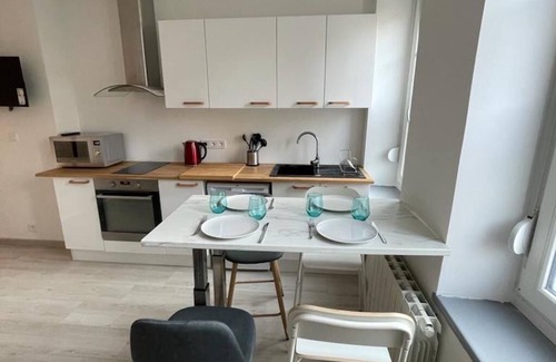 Boulogne-Centre Apartment | Le cottage des remparts - The Lodge