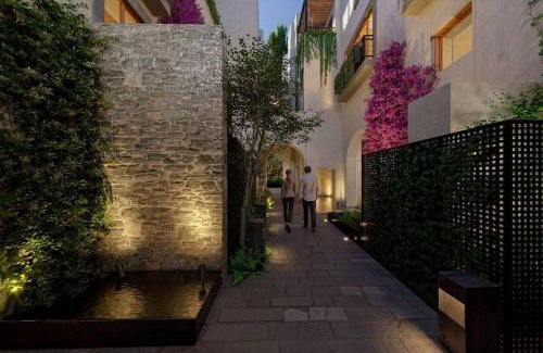 Zona Centro Apartment | Le Cottage San Miguel de Allende, Modern Luxury in Centro with Pool & Jacuzzi