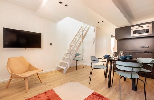 Old Lille Apartment | Le De Gaulle, Duplex apartment Vieux Lille