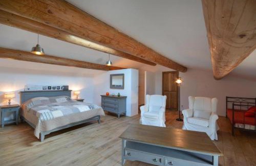 Jouques Bed & Breakfast | Le domaine de Villemus chambre d'hote