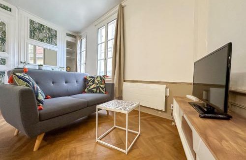 Chartres Apartment | Le Foyer Chartrain