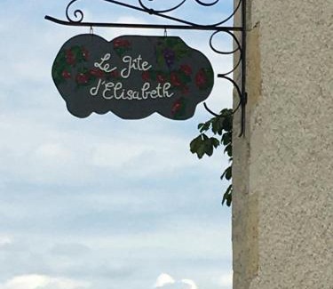 Doulezon House | Le Gîte d’Élisabeth