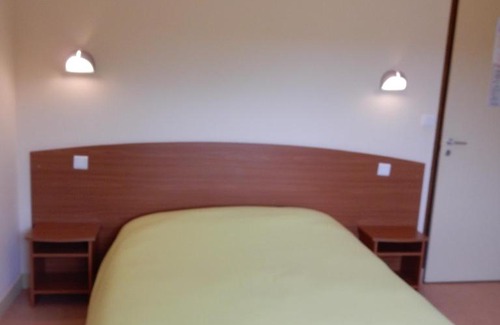 Arques Hotel | Le Gardy