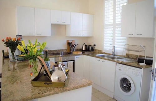 Franschhoek House | Le Habitat 6 - Chic Townhouse in heart of Winelands