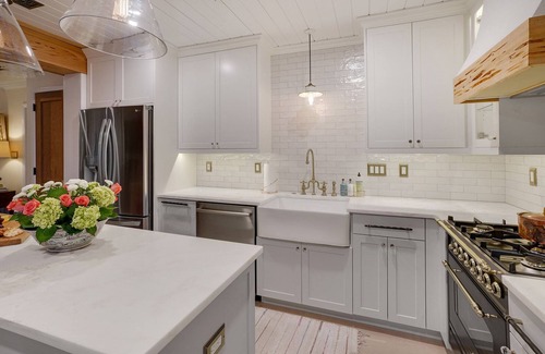 Fairhope Cottage | Le Hibou Blanc (B) - Fairhope: Laid-back Sophistication